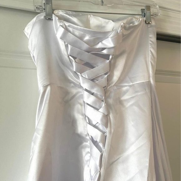 Satin Wedding Dress Bridal Gown with sleeves - Picture 4 of 10